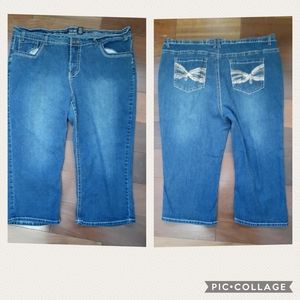 Roz & Ali Denim Jeans Capri Pants 22
